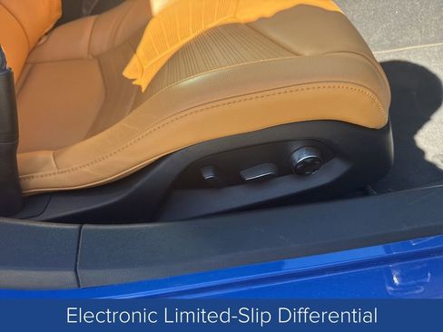 Used 2021 Chevrolet Corvette Stingray Preferred Cpe w/ Z51 Performance Package image 27