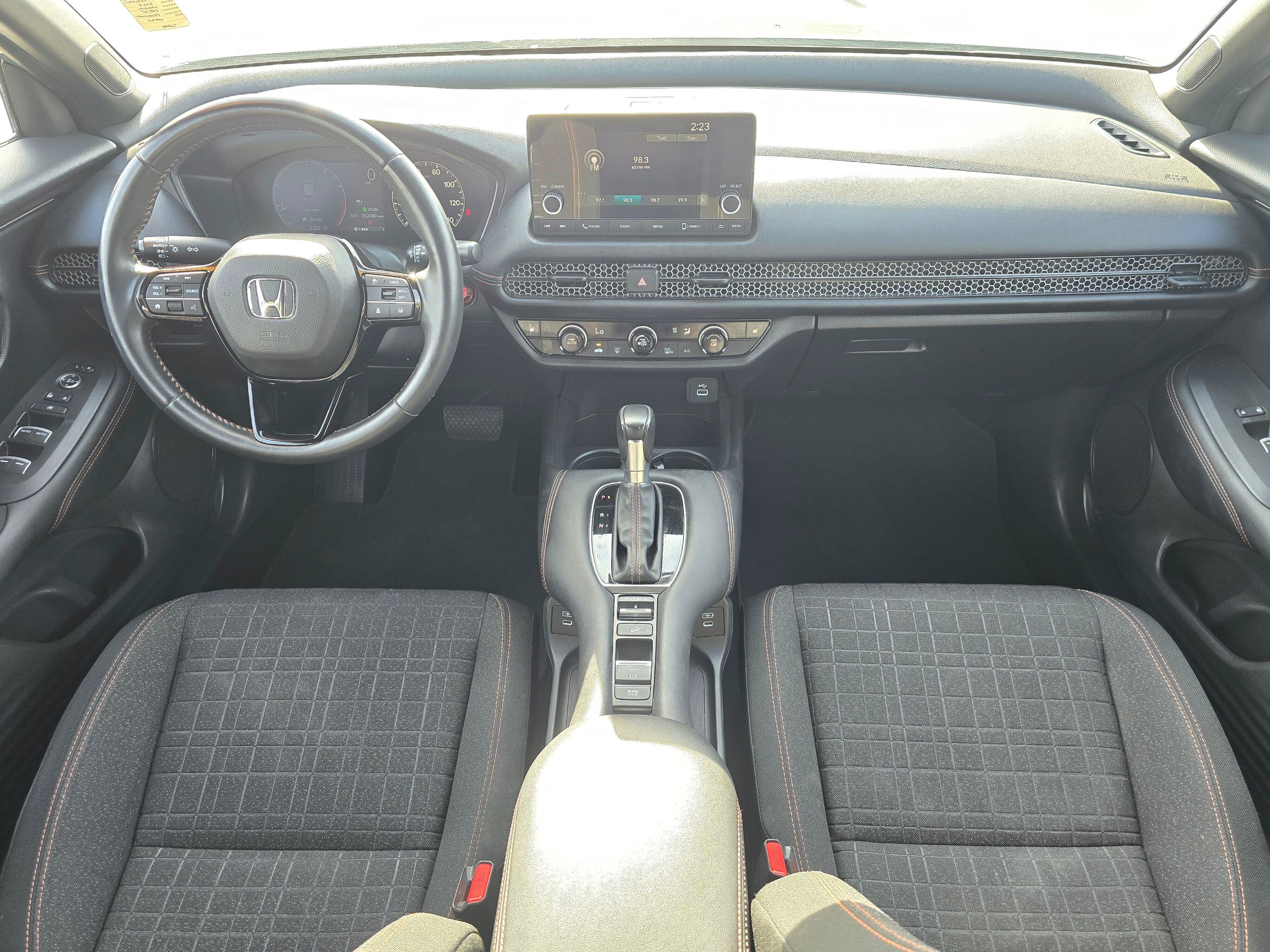 Used 2025 Honda HR-V Sport image 15