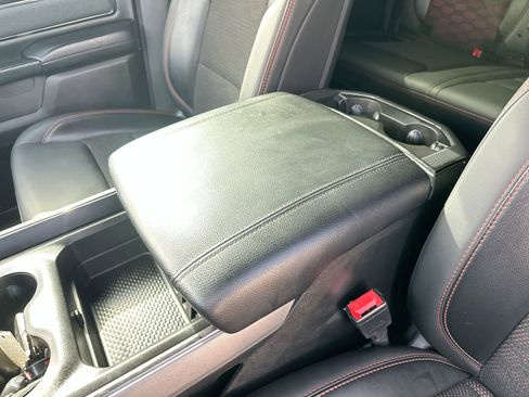 Used 2022 RAM 1500 Big Horn w/ Built-to-serve Edition image 21