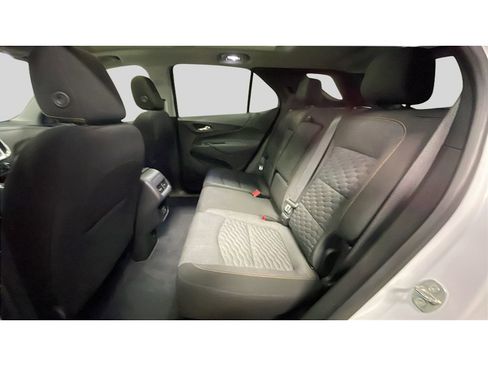 Used 2021 Chevrolet Equinox LT image 15