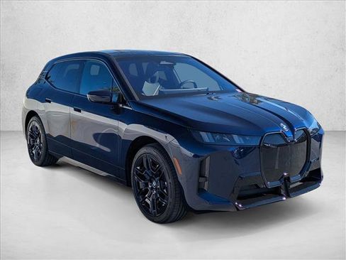New 2026 BMW iX xDrive45 image 7