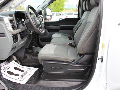 Used 2023 Ford F350 XLT w/ FX4 Off-Road Package image 9