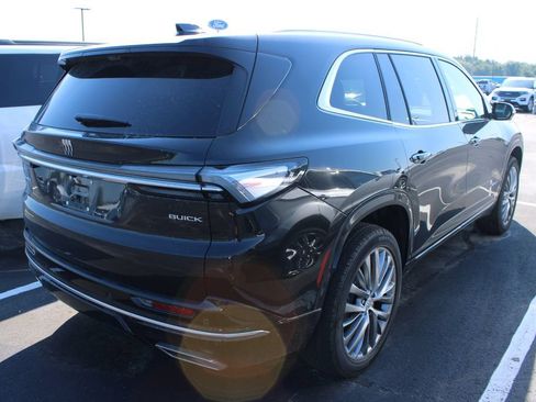 Used 2026 Buick Enclave Avenir w/ Super Cruise Package AWD/4WD image 6