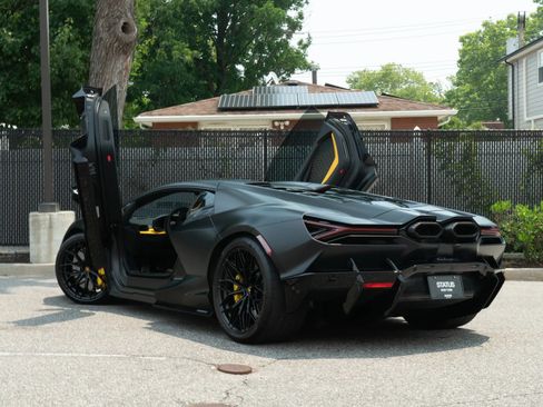 Used 2024 Lamborghini Revuelto AWD/4WD image 47