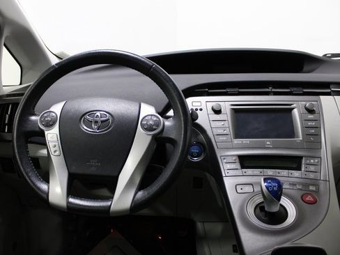 Used 2013 Toyota Prius Five image 12