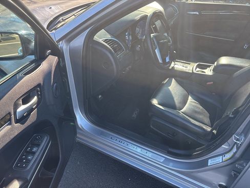Used 2011 Chrysler 300 C w/ Sound Group image 10