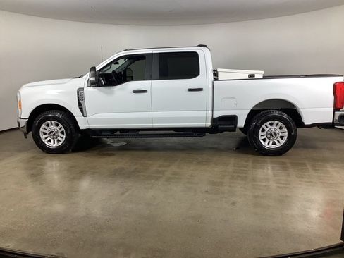 Used 2023 Ford F250 XL w/ XL Chrome Package RWD image 9