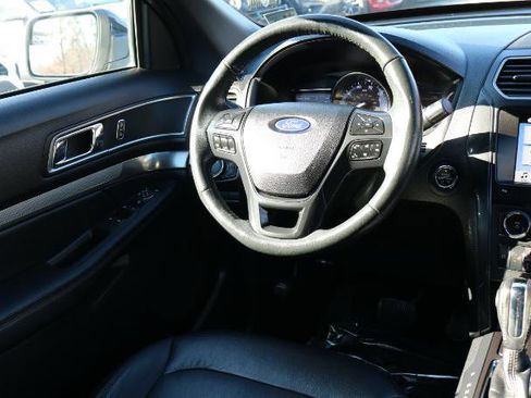 Used 2018 Ford Explorer XLT w/ Equipment Group 202A image 23