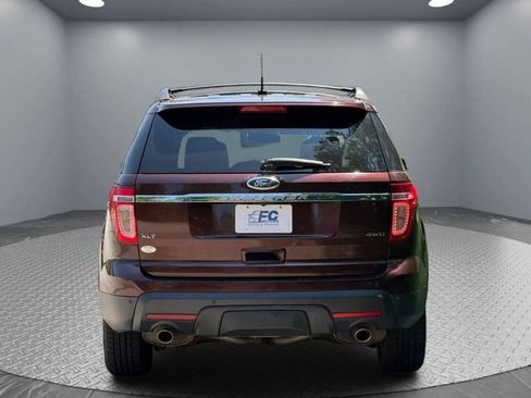 Used 2012 Ford Explorer XLT AWD/4WD image 5