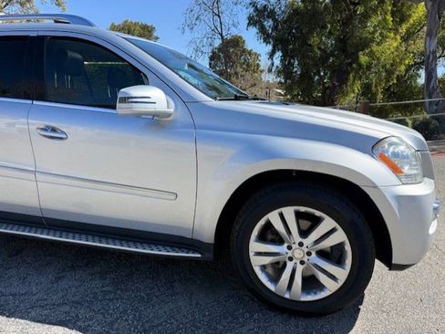 Used 2011 Mercedes-Benz GL 450 450 4MATIC image 38