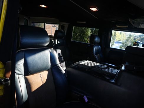 Used 2004 HUMMER H1 4-Door Wagon image 31