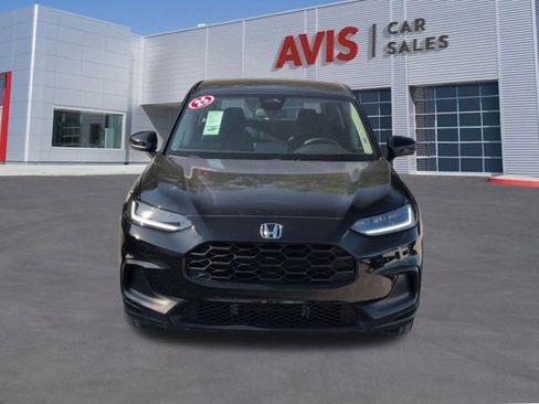 Used 2025 Honda HR-V LX image 2