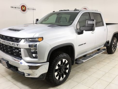 Used 2020 Chevrolet Silverado 2500 LT w/ Texas Edition image 5
