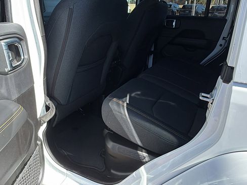 Used 2025 Jeep Wrangler Sahara 4xe image 23