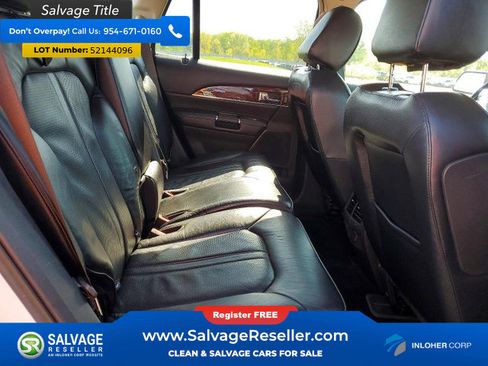 Used 2014 Lincoln MKX AWD w/ Equipment Group 102A image 15