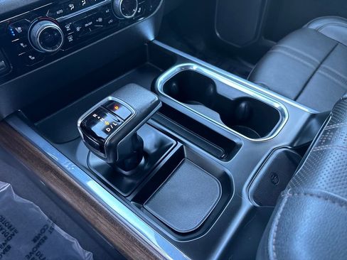 Used 2022 Chevrolet Silverado 1500 High Country w/ Technology Package image 23