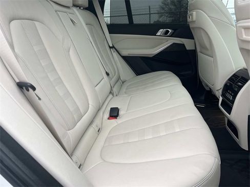 Used 2022 BMW X5 sDrive40i w/ Premium Package image 27