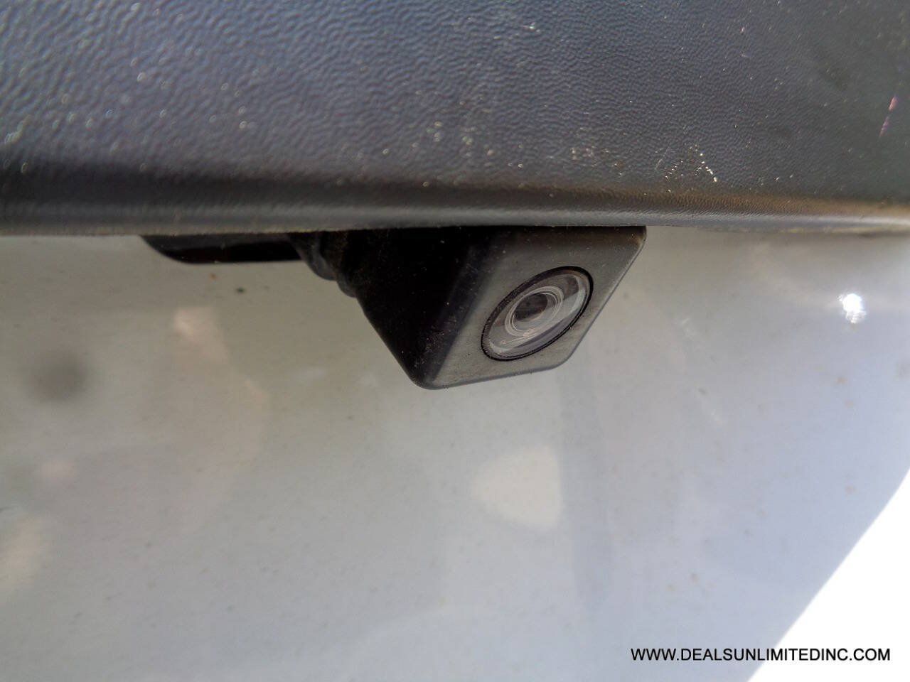 Used 2021 Nissan NV 3500 SV RWD image 17