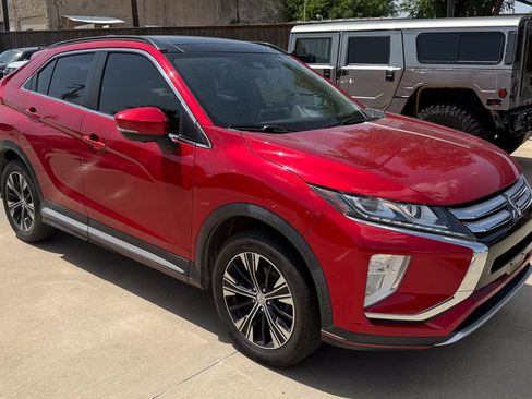 Used 2018 Mitsubishi Eclipse Cross SEL AWD/4WD image 3