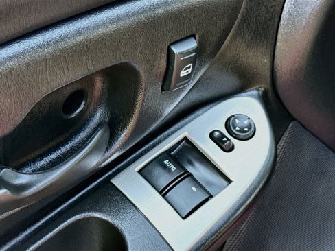 Used 2006 Chevrolet Monte Carlo LS FWD image 10