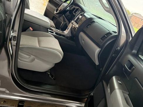 Used 2012 Toyota Tundra 2WD Double Cab w/ SR5 Pkg image 17