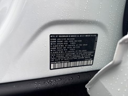 New 2026 Volkswagen Tiguan SEL R-Line AWD/4WD image 18