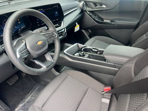 New 2026 Chevrolet Equinox LT w/ Safety and Technology Package AWD/4WD image 7