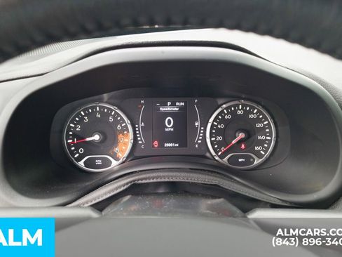 Used 2018 Jeep Renegade Altitude image 13