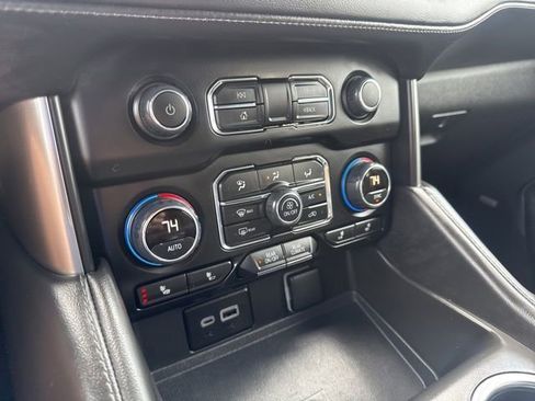 Used 2024 Chevrolet Tahoe Z71 w/ Luxury Package image 5