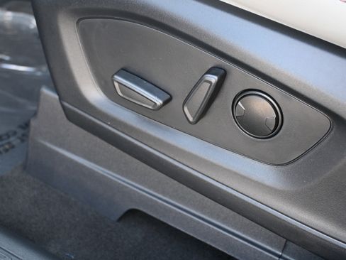 New 2026 Ford Explorer Active w/ Active Comfort Package RWD image 32
