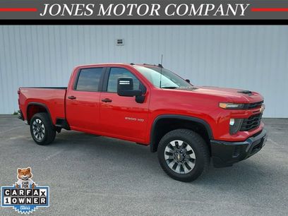 Used 2024 Chevrolet Silverado 2500 Custom w/ Custom Value Package