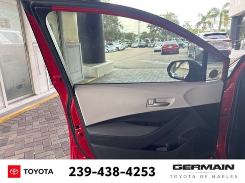 Used 2020 Toyota Corolla LE FWD image 13