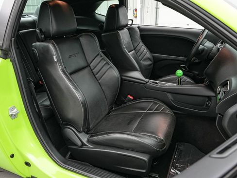 Used 2015 Dodge Challenger SRT Hellcat image 25
