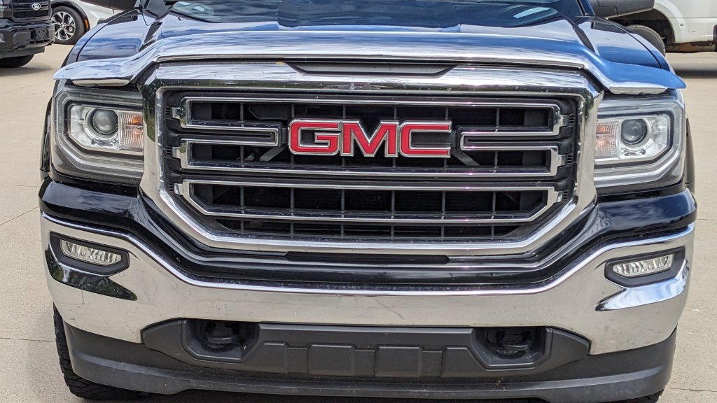 Used 2016 GMC Sierra 1500 SLE w/ SLE Value Package AWD/4WD image 9