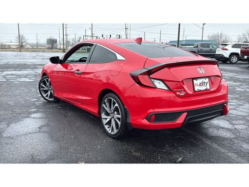 Used 2019 Honda Civic Touring image 5