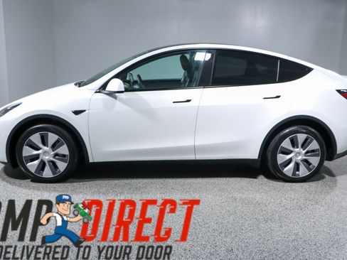 Used 2022 Tesla Model Y Long Range AWD/4WD image 10