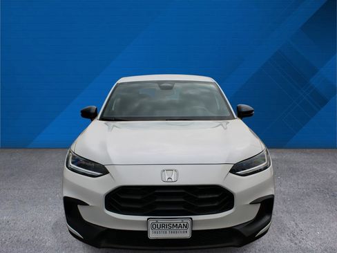 Used 2023 Honda HR-V Sport image 4