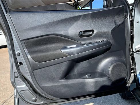 Used 2024 Nissan Kicks S image 20