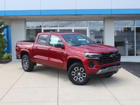 New 2026 Chevrolet Colorado Z71 w/ Technology Package AWD/4WD image 2