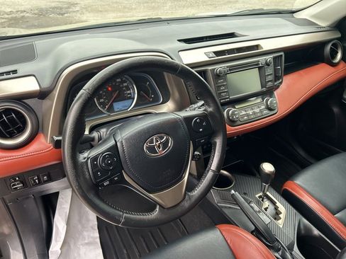 Used 2013 Toyota RAV4 Limited image 12