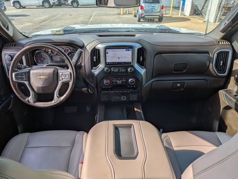 Used 2021 Chevrolet Silverado 2500 LTZ w/ LTZ Plus Package image 29