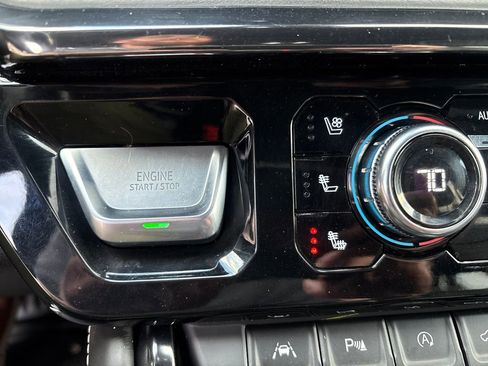 Certified 2023 GMC Sierra 1500 AT4X image 28