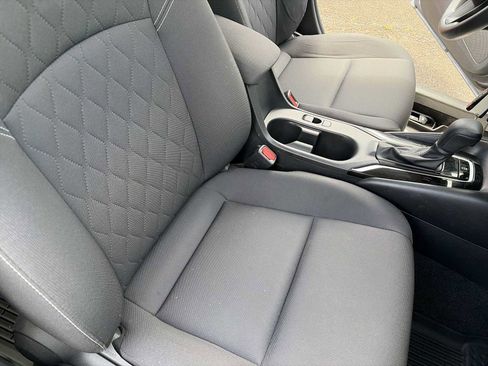 Used 2023 Toyota Corolla LE image 24