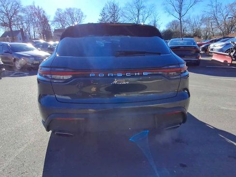 Used 2024 Porsche Macan image 7