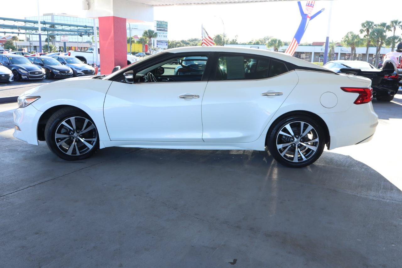 Used 2017 Nissan Maxima 3.5 SV FWD image 10