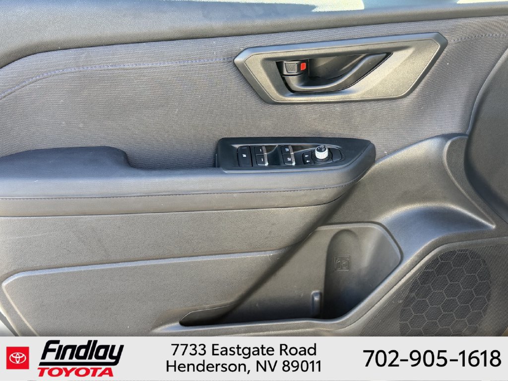 Used 2025 Subaru Forester Premium AWD/4WD image 17