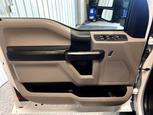 Used 2017 Ford F250 XL w/ Power Equipment Group image 22