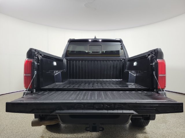 Used 2025 Toyota Tacoma SR5 RWD image 9