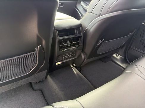 New 2026 Jeep Grand Cherokee Limited image 8