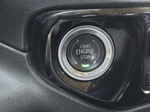 Used 2025 Chevrolet Silverado 2500 LT AWD/4WD image 21